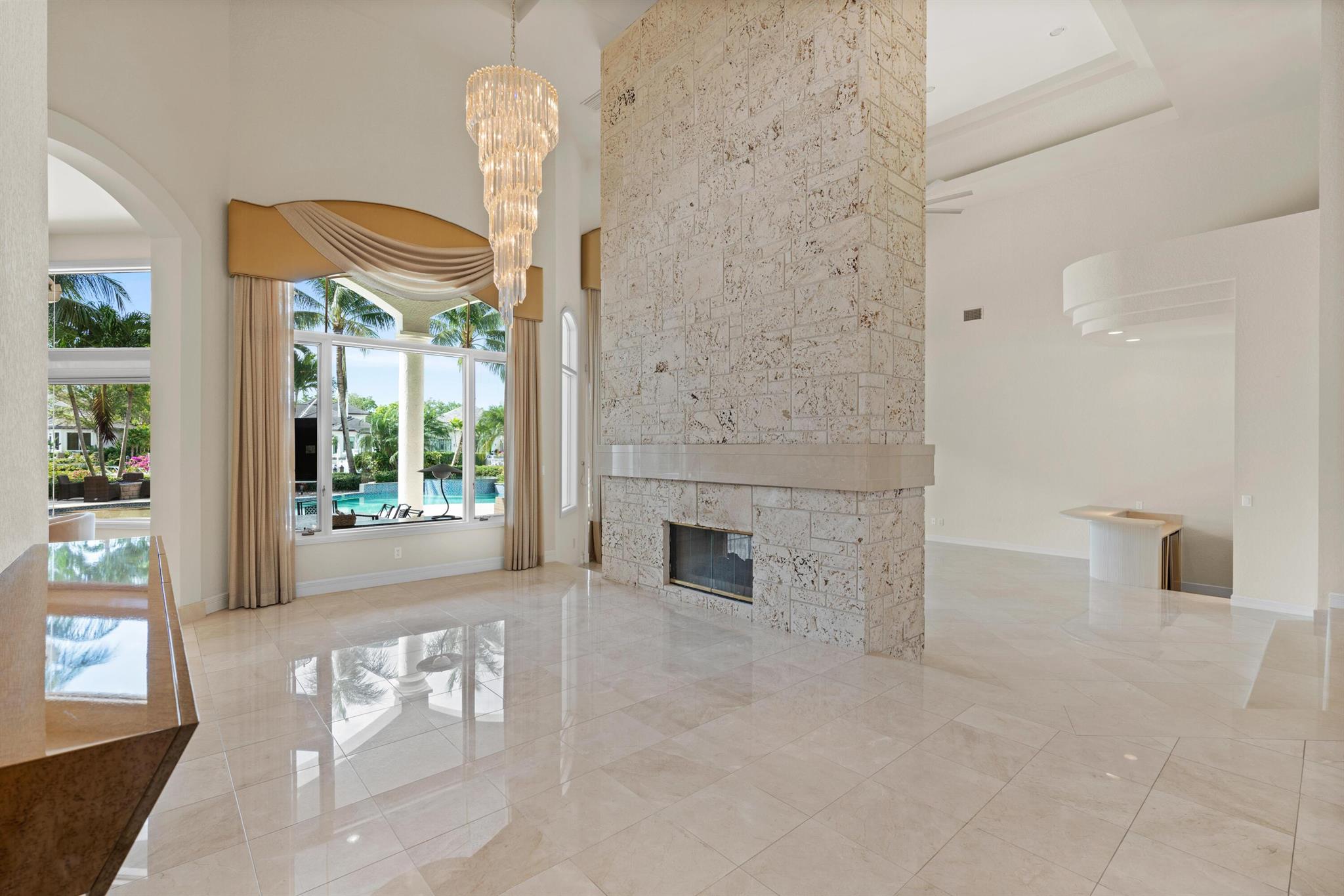 ADMIRALS COVE - Residential