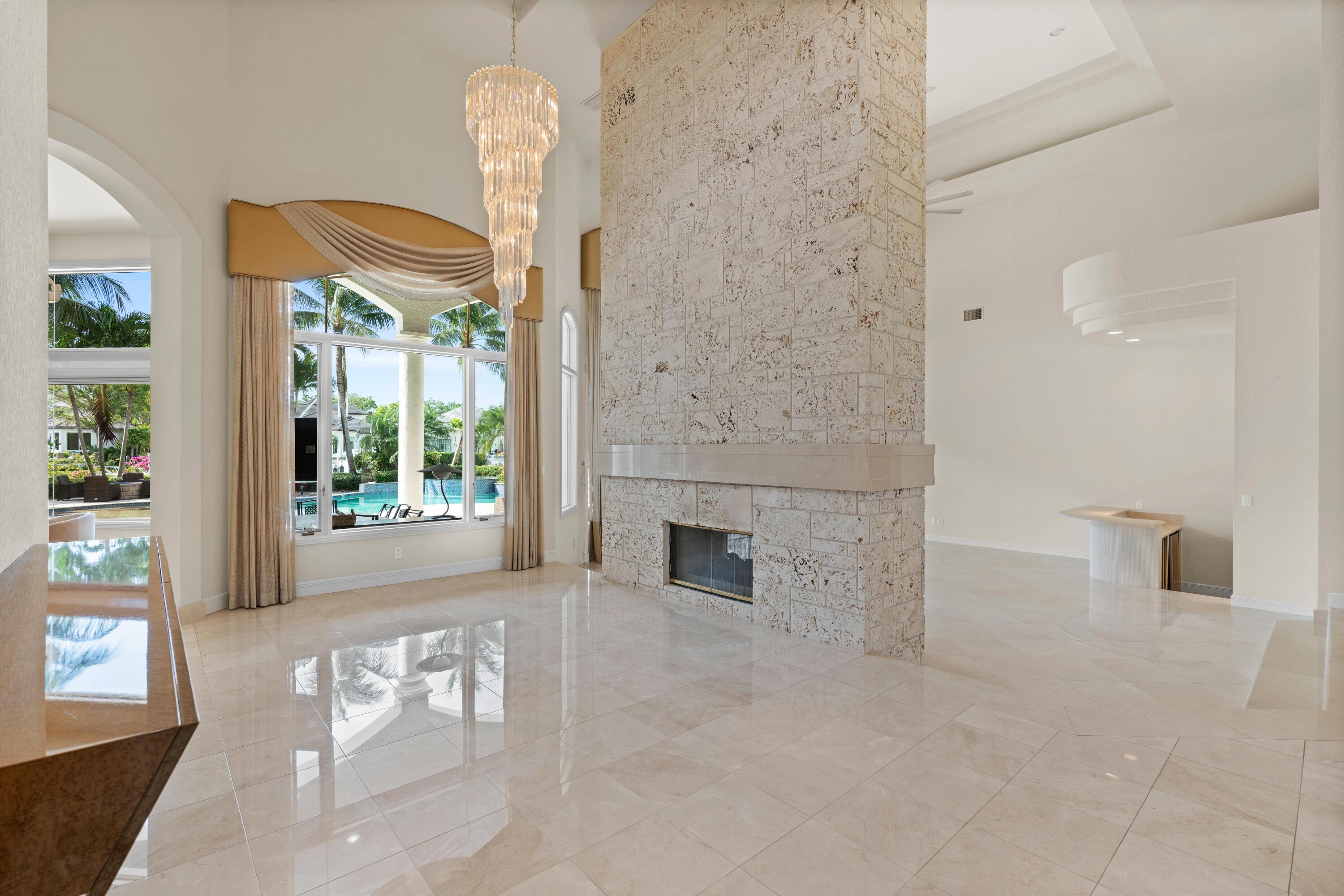 ADMIRALS COVE - Residential