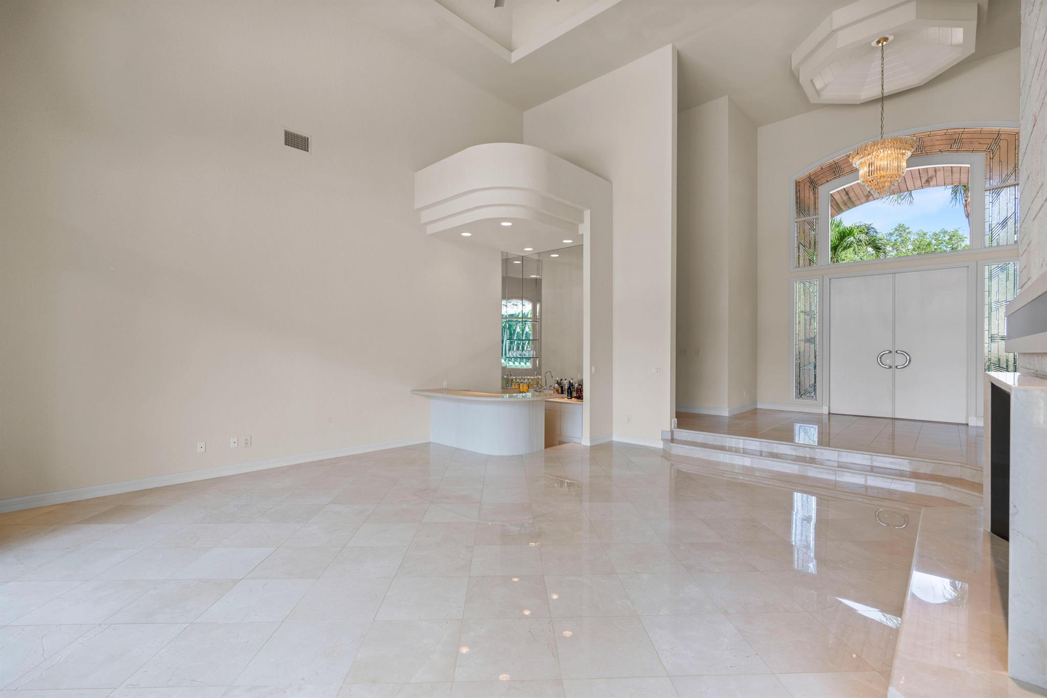 ADMIRALS COVE - Residential