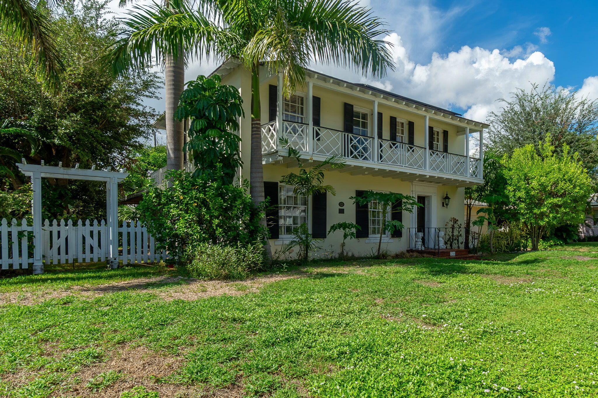 210 BELMONTE Road