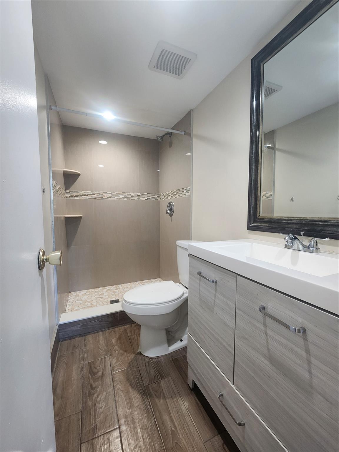 Village Green Condo - Residential Lease