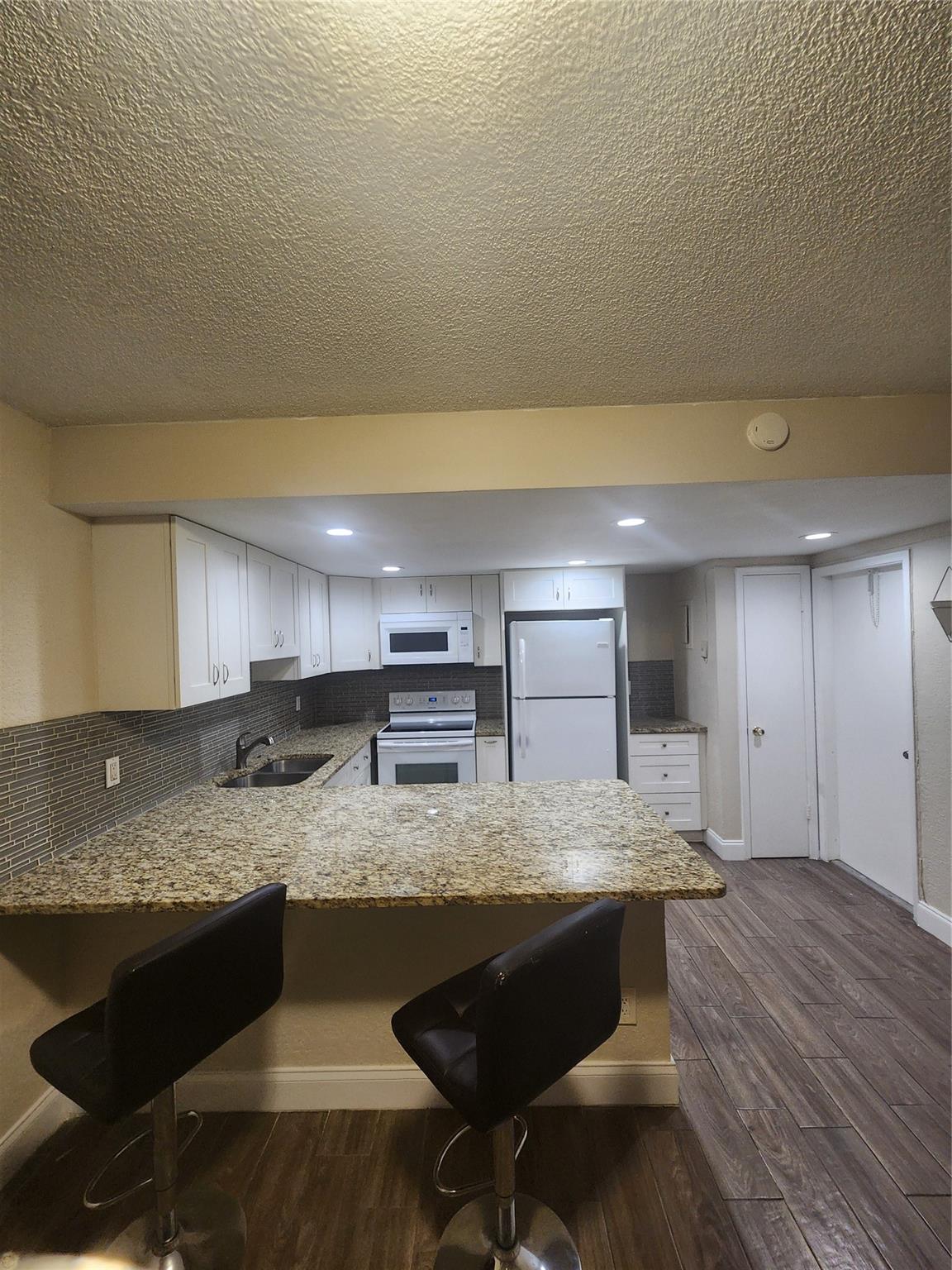 Village Green Condo - Residential Lease