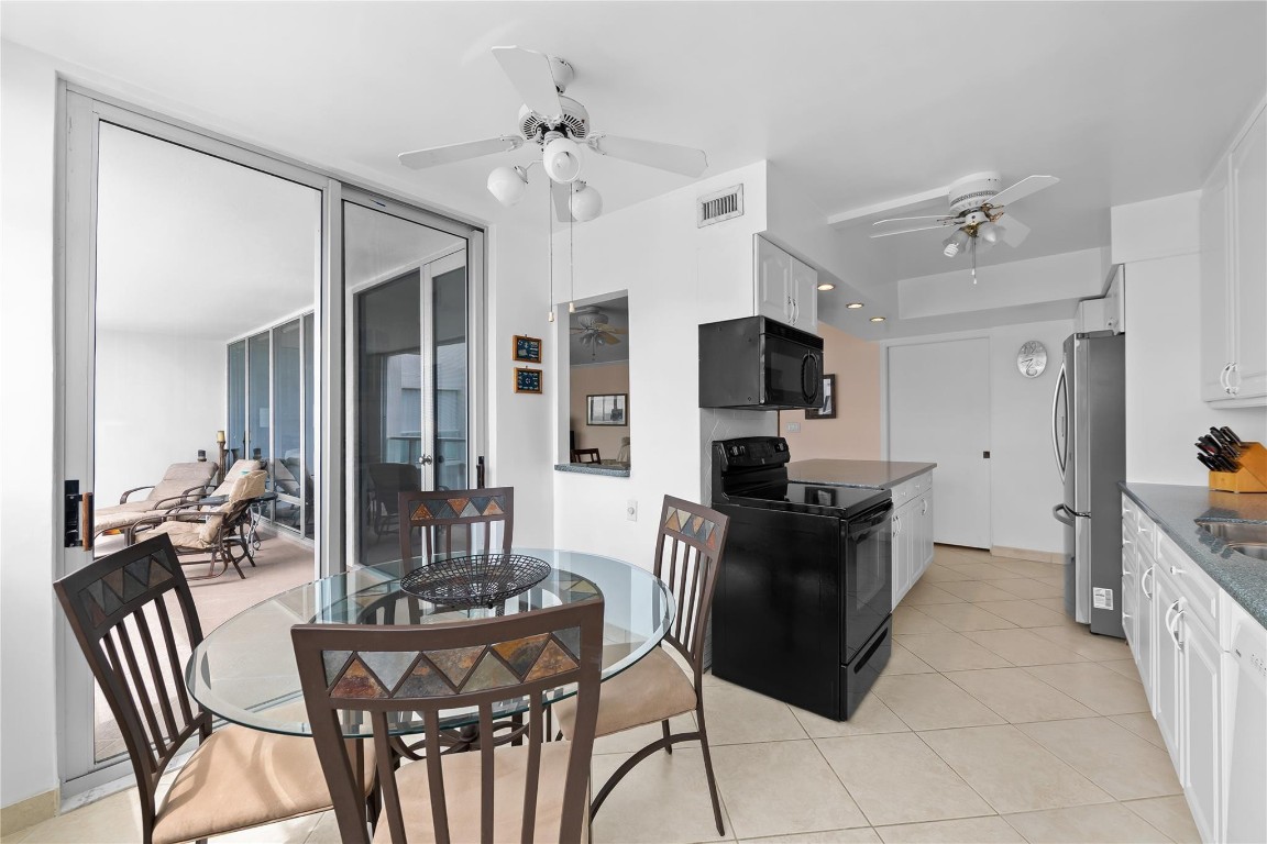 PLAZA EAST - Residential