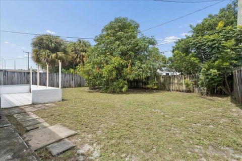 Tiny photo for 411 NW 52ND Street, Oakland Park, FL 33309 (MLS # B26083679)