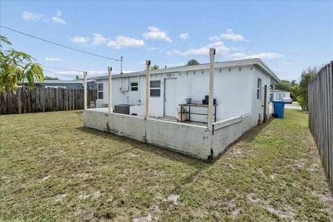 Tiny photo for 411 NW 52ND Street, Oakland Park, FL 33309 (MLS # B26083679)