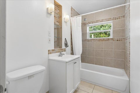 Tiny photo for 411 NW 52ND Street, Oakland Park, FL 33309 (MLS # B26083679)