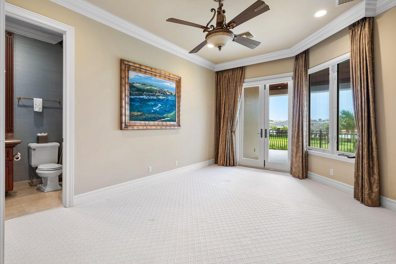 ROYAL PALM YACHT & COUNTR - Residential