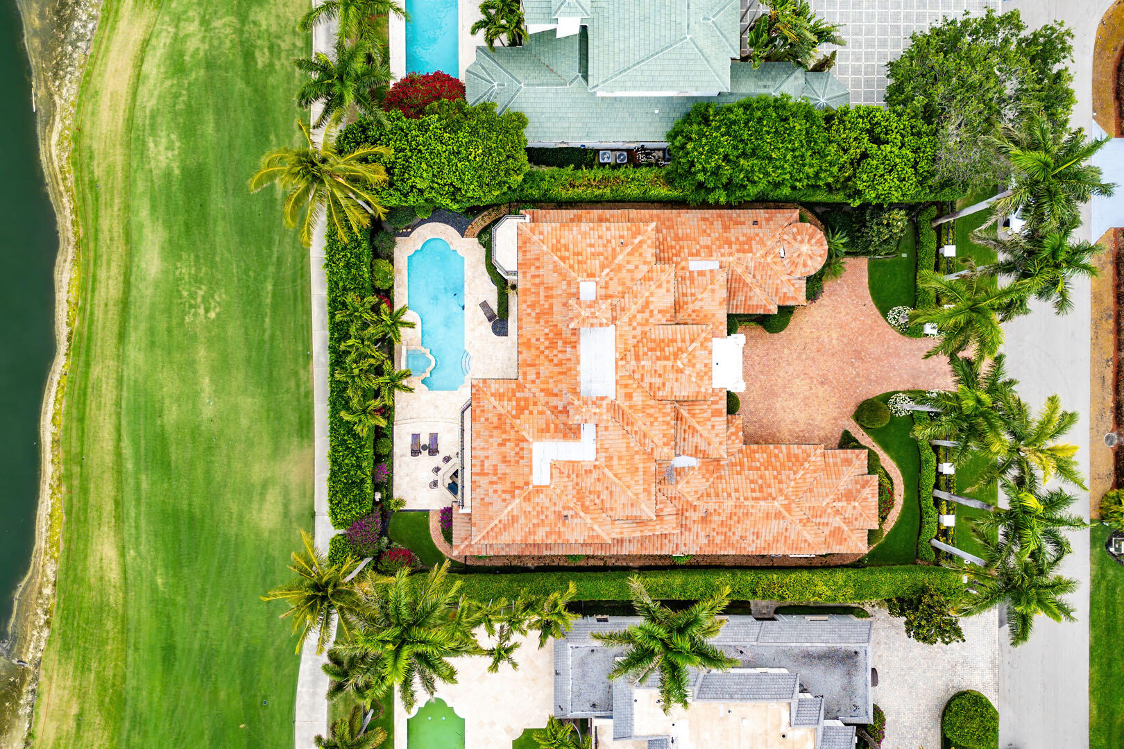 ROYAL PALM YACHT & COUNTRY CLUB - Residential