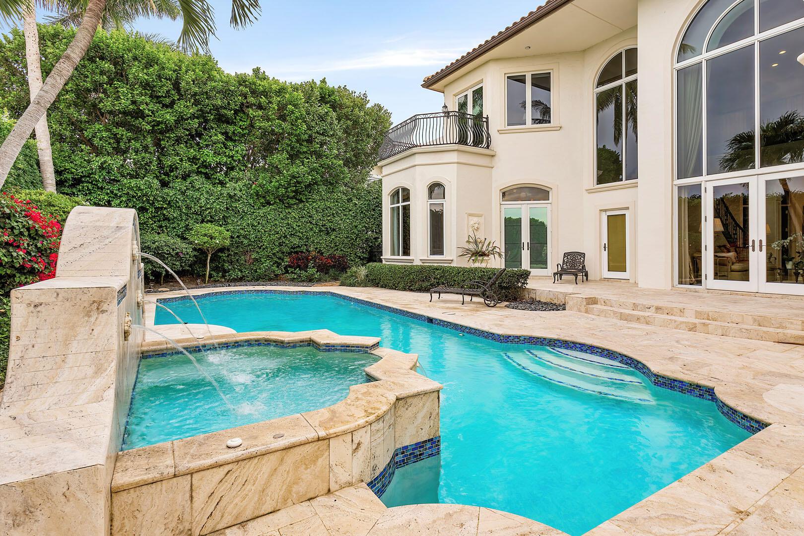 ROYAL PALM YACHT & COUNTR - Residential