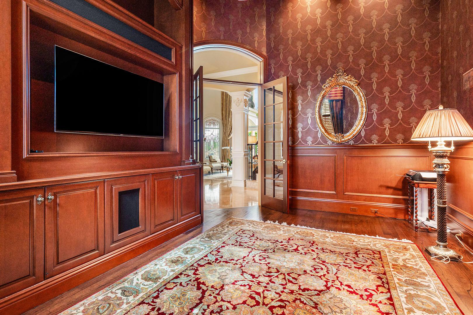 ROYAL PALM YACHT & COUNTR - Residential