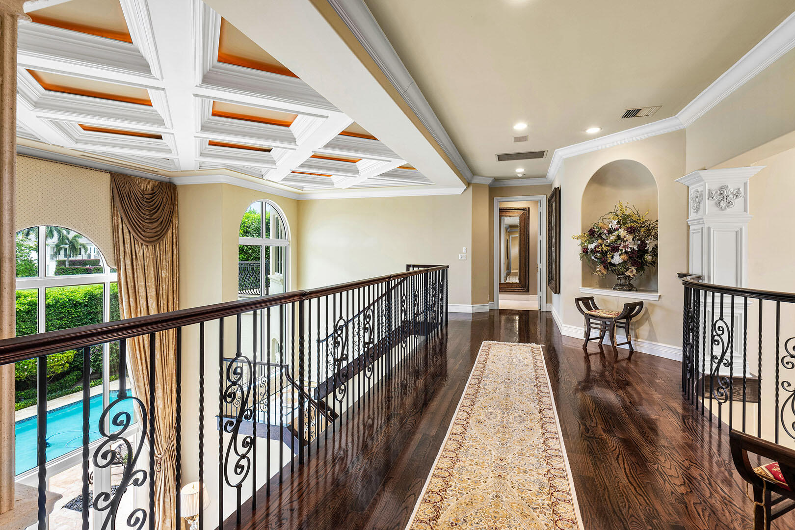 ROYAL PALM YACHT & COUNTRY CLUB - Residential