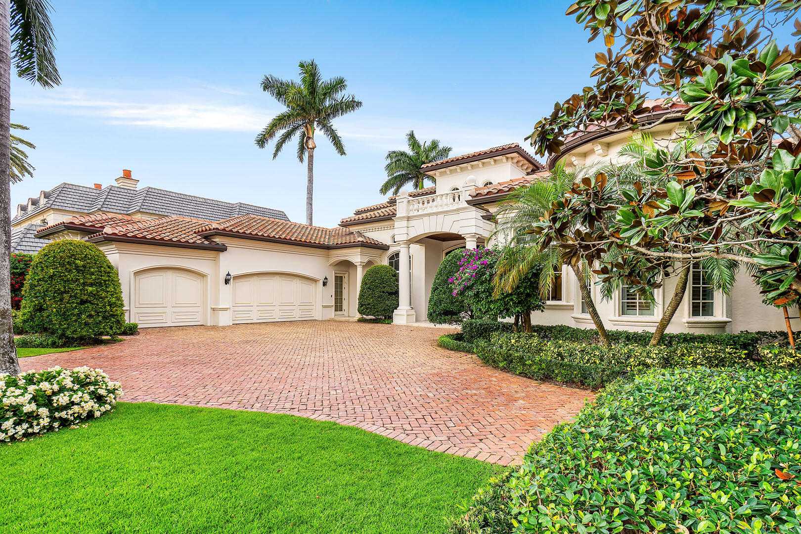 1560 Sabal Palm Drive
