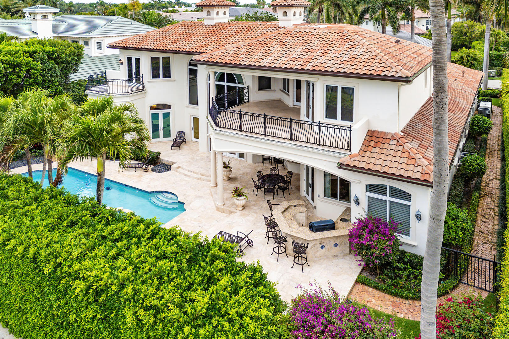 ROYAL PALM YACHT & COUNTRY CLUB - Residential