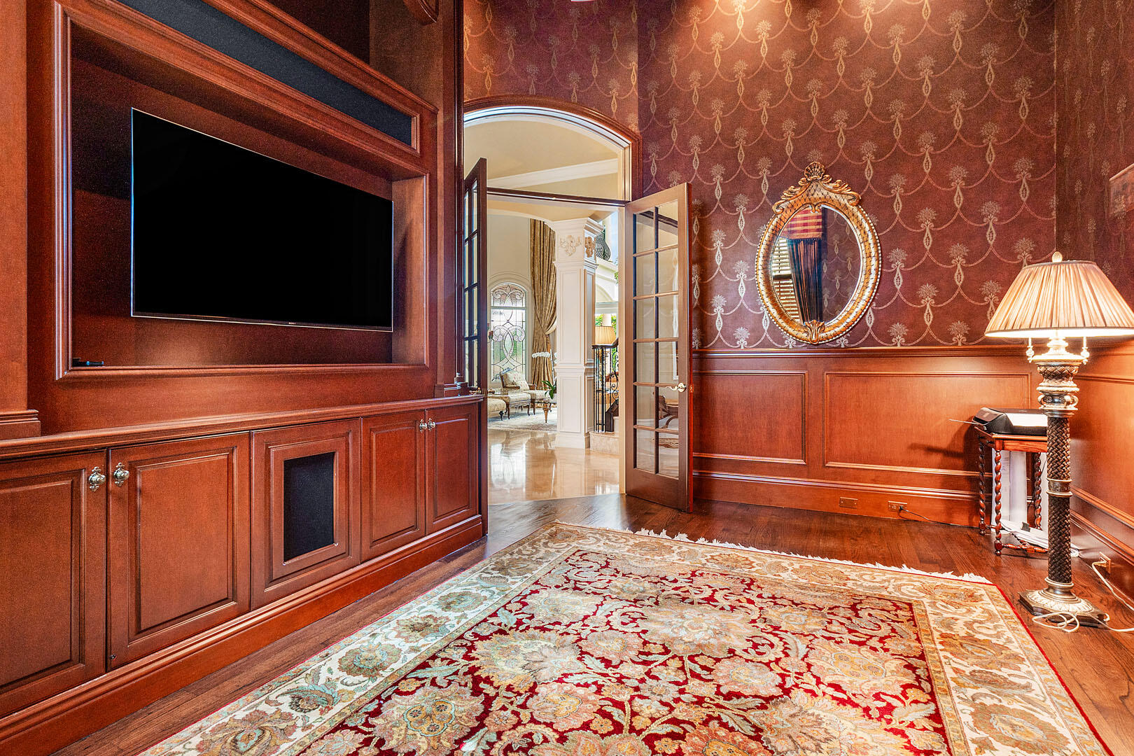 ROYAL PALM YACHT & COUNTRY CLUB - Residential