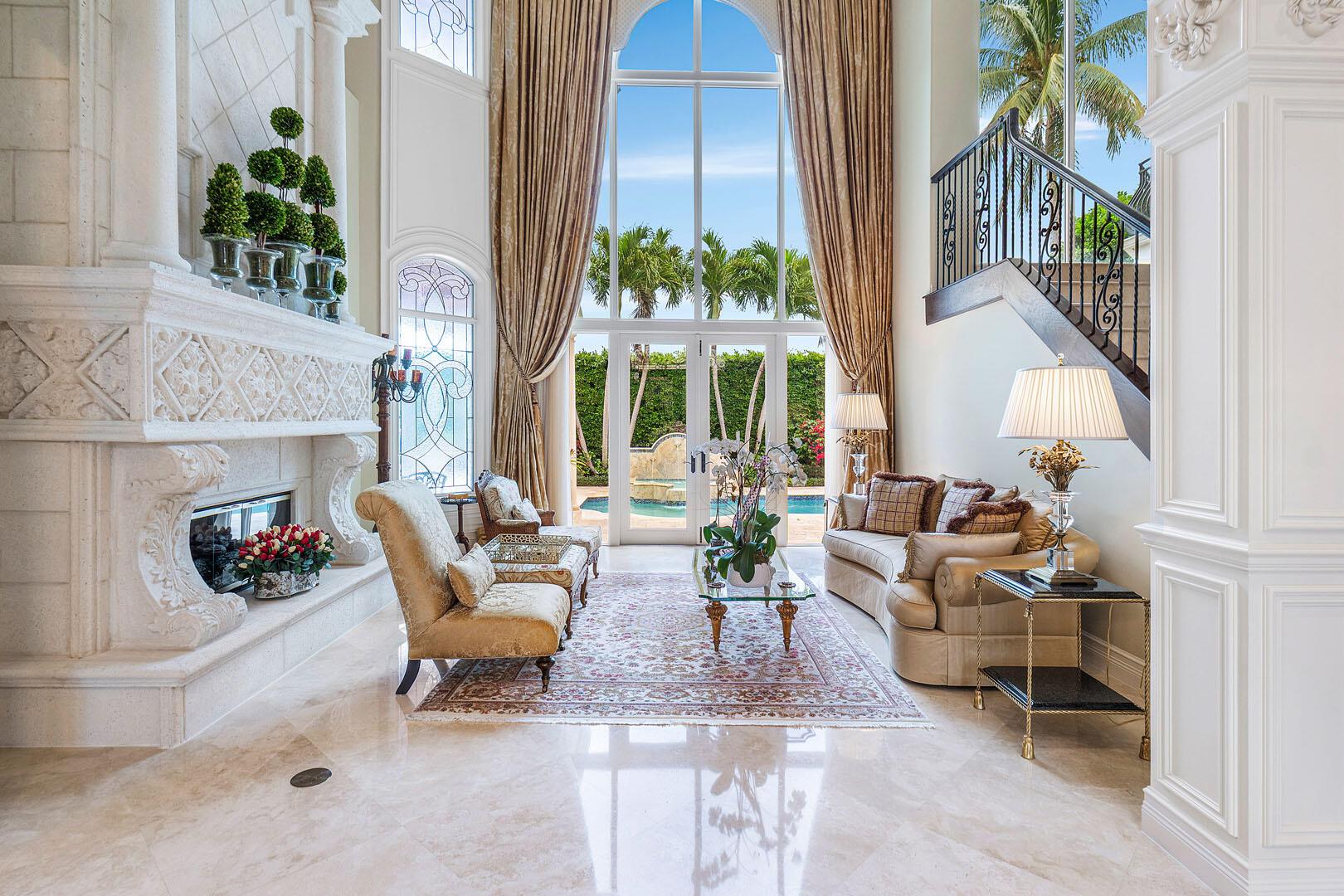 ROYAL PALM YACHT & COUNTR - Residential