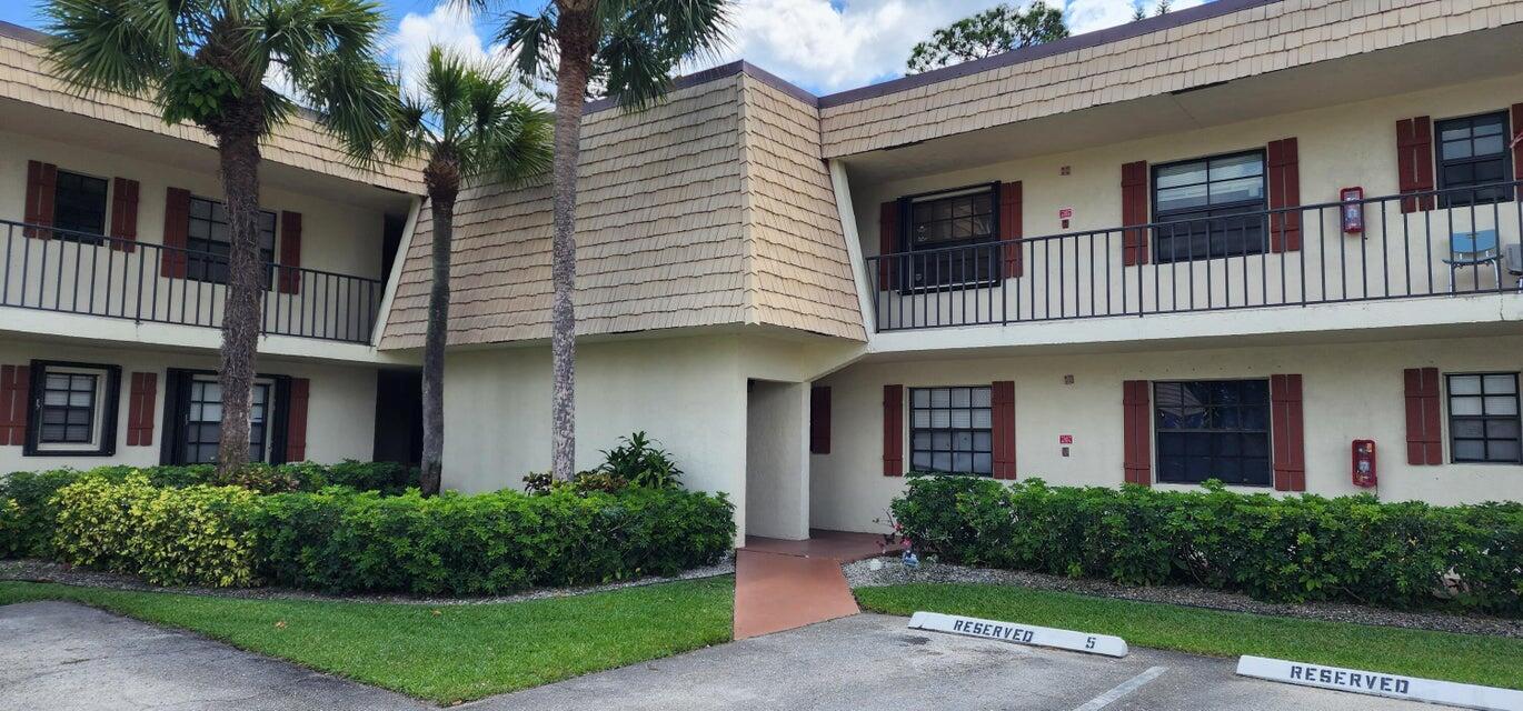 Great 2-bedroom, 2-bathroom condo with lake views from both the master bedroom and living area. Situated on the second floor, private balcony. Kitchen featuring black appliances and ample cabinet space. With a convenient washer and dryer included. Both bedrooms are generously sized, providing comfort and privacy, with two full baths remodeled.