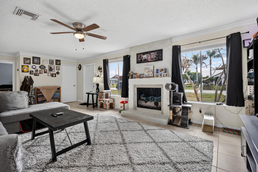 Photo of 2289 SE Carnation Avenue, Port Saint Lucie, FL 34952 (MLS # R11167952)