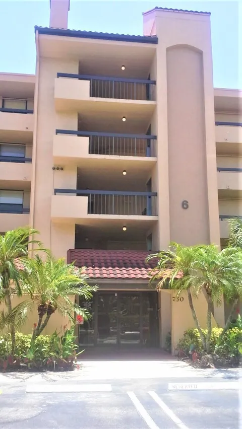 750 Egret Circle Unit 6404, Delray Beach, FL MLS: R11075256