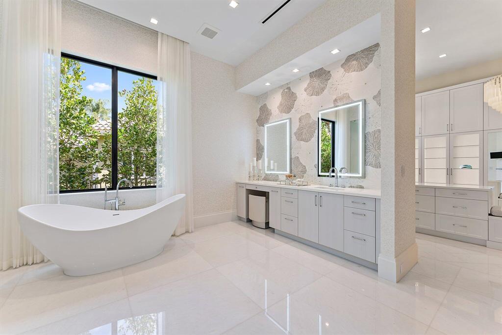 FRENCHMANS CREEK PAR E-2 - Residential