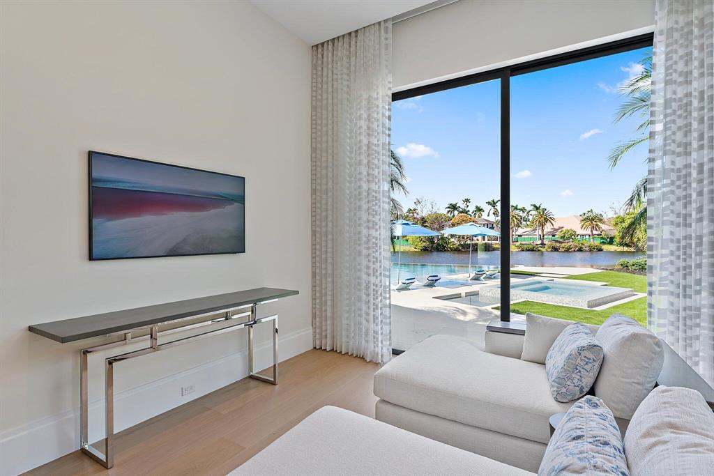 FRENCHMANS CREEK PAR E-2 - Residential