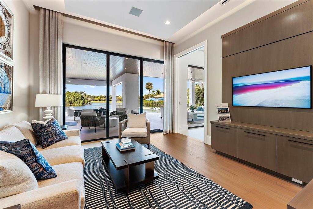 FRENCHMANS CREEK PAR E-2 - Residential