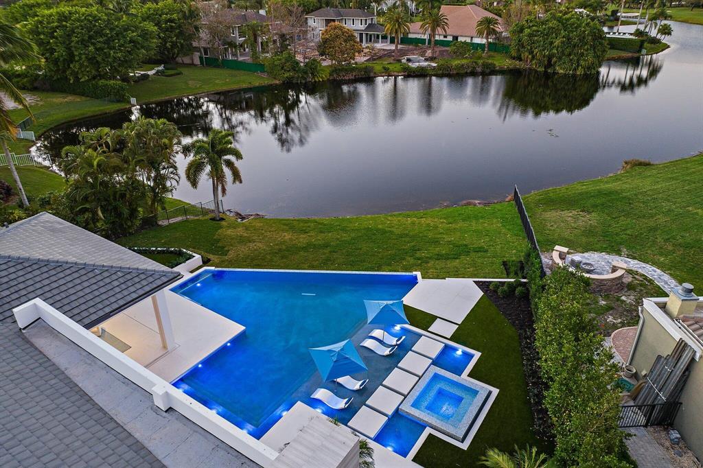 FRENCHMANS CREEK PAR E-2 - Residential