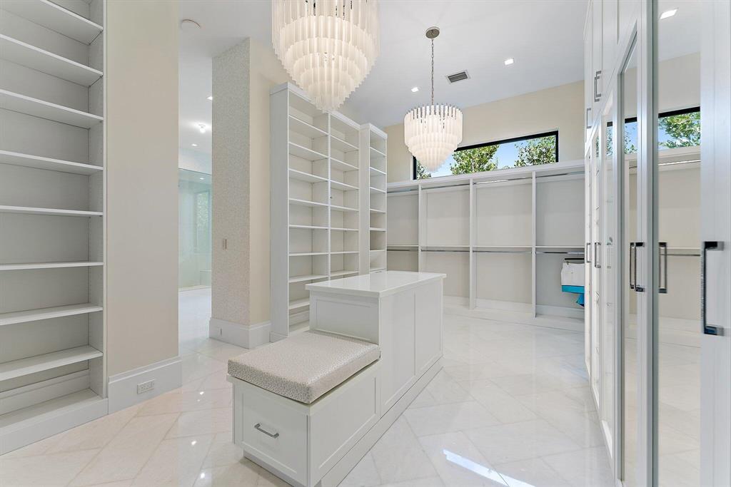 FRENCHMANS CREEK PAR E-2 - Residential