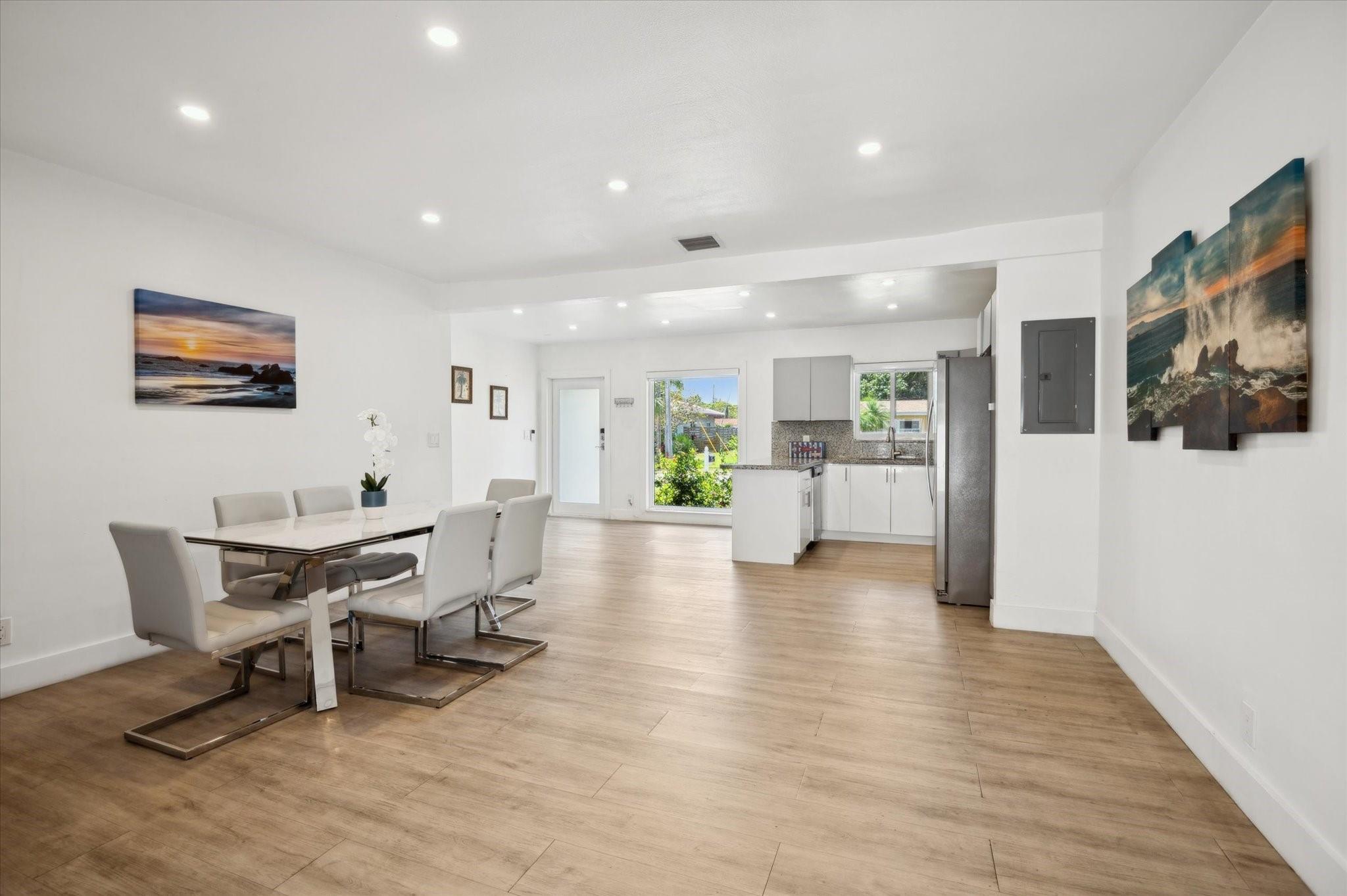 FLAMINGO PARK SEC - Residential Lease