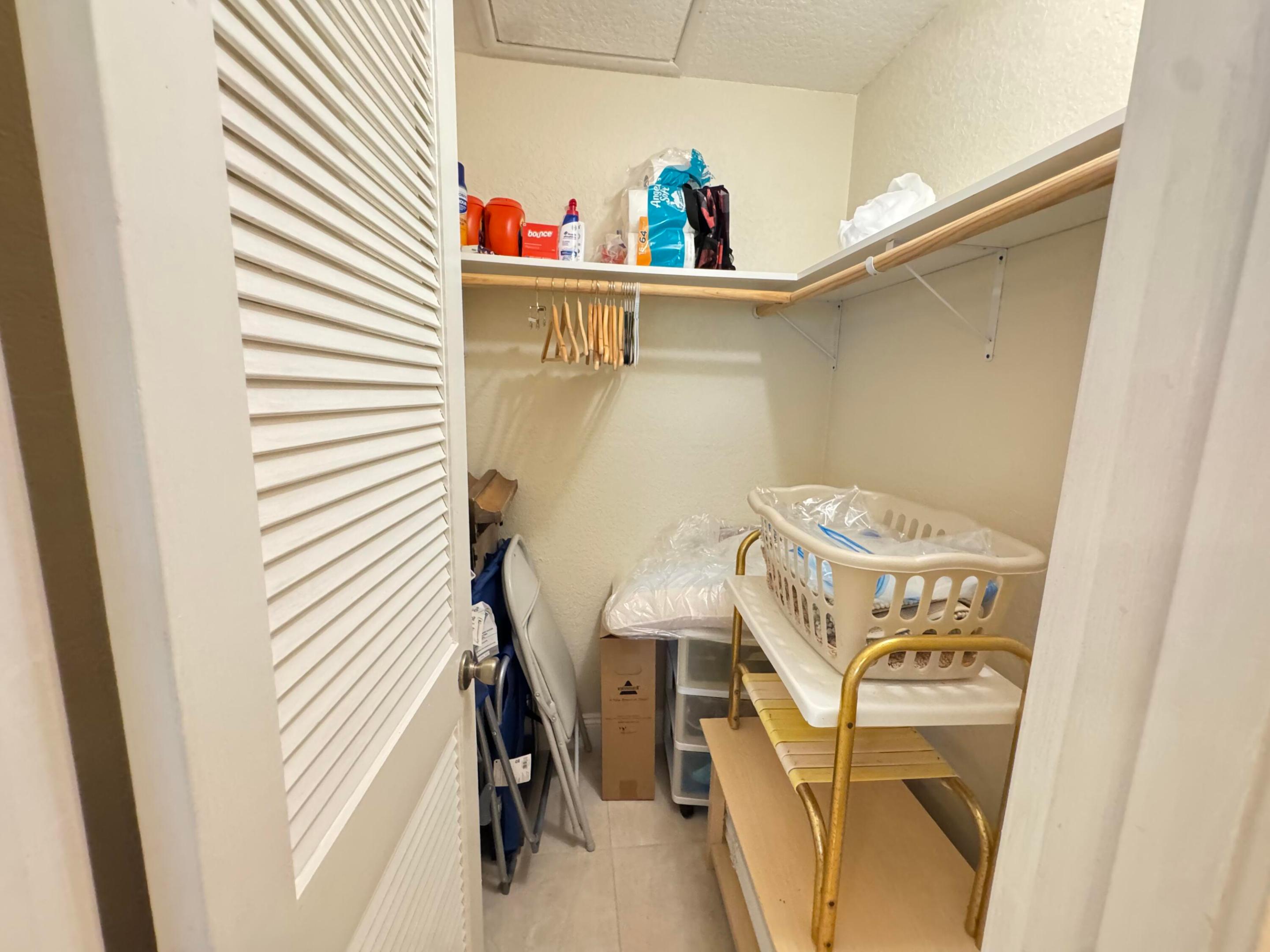 HIGH POINT OF DELRAY BEACH CONDO SEC II - Residential Lease