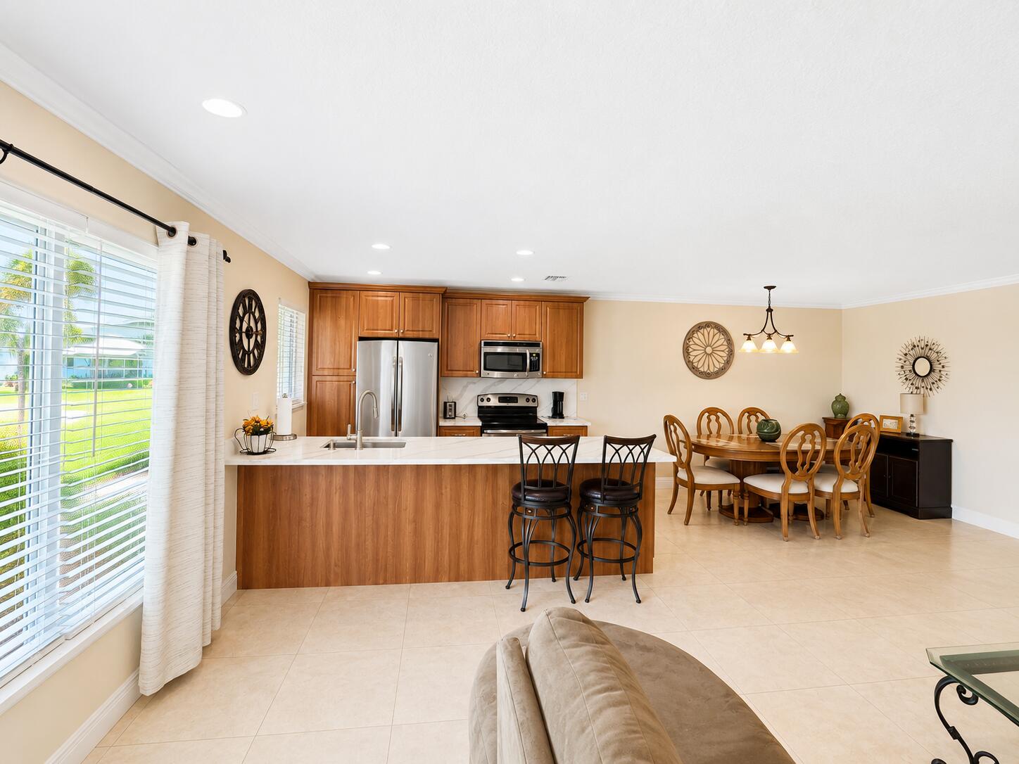 HIGH POINT OF DELRAY BEACH CONDO SEC II - Residential Lease