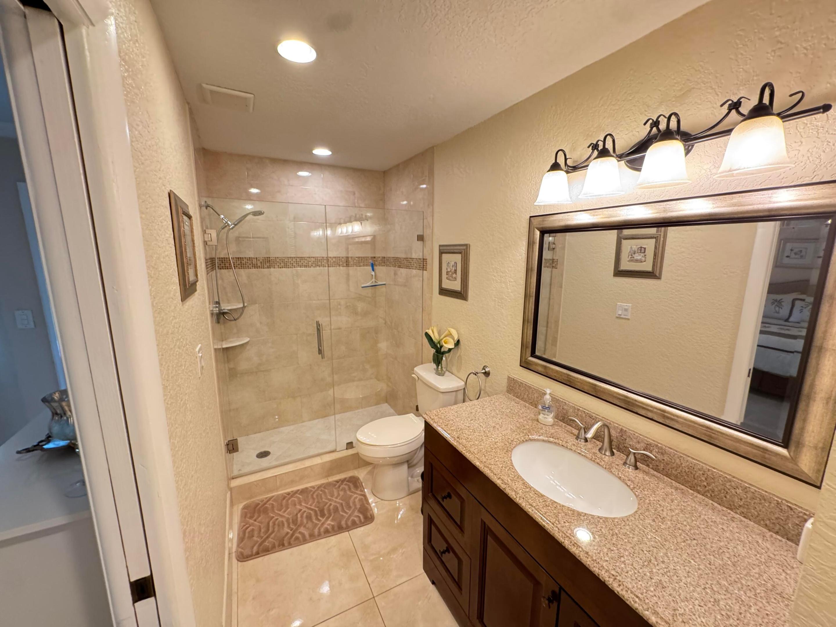 HIGH POINT OF DELRAY BEACH CONDO SEC II - Residential Lease