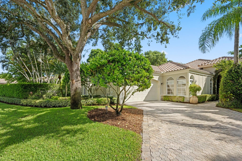 Photo of 2674 Players Court, Wellington, FL 33414 (MLS # B26074714)