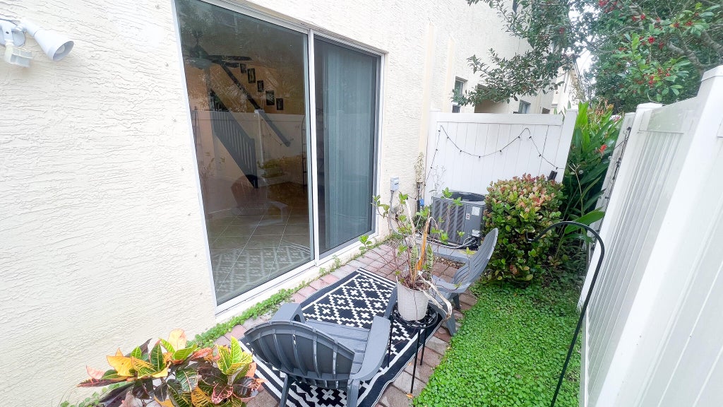 Photo of 9523 SW Merlin Court, Stuart, FL 34997 (MLS # R10953091)
