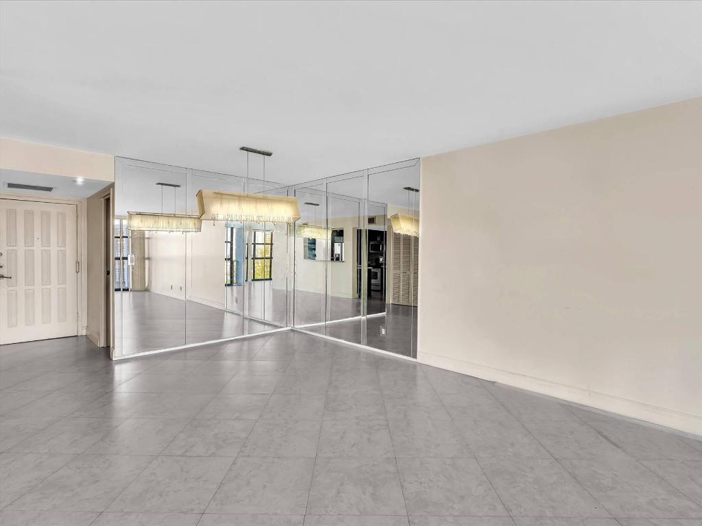 TOWERS OF OCEANVIEW SOUTH - Residential