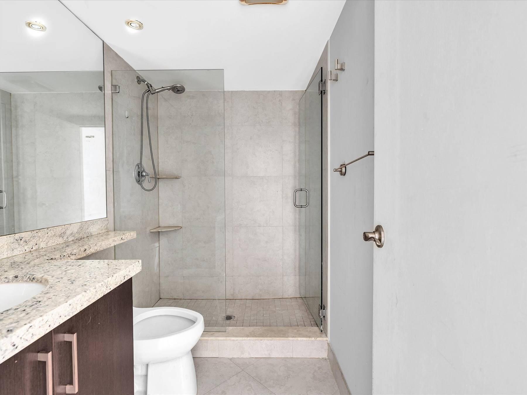 600 Parkview Drive 719