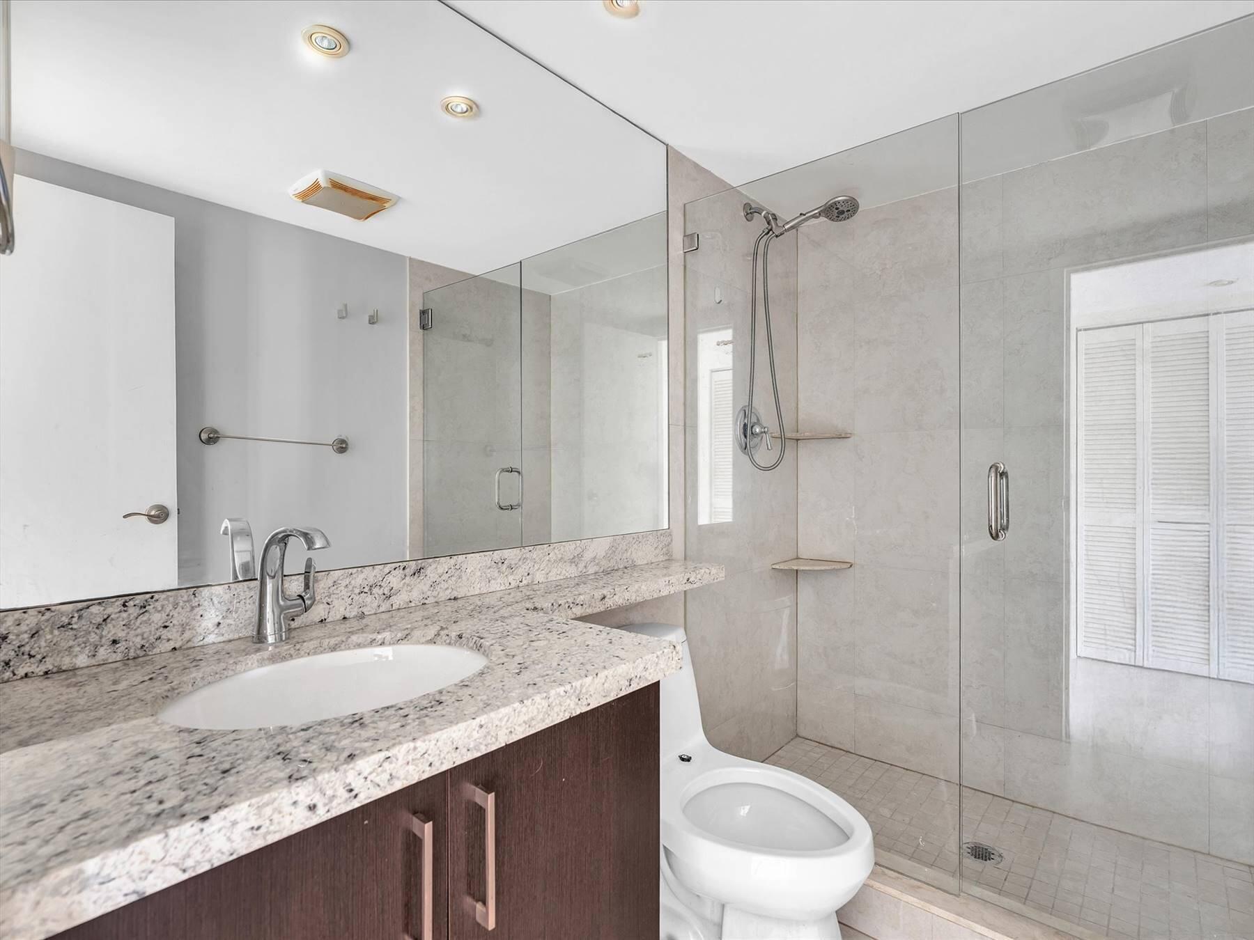 600 Parkview Drive 719