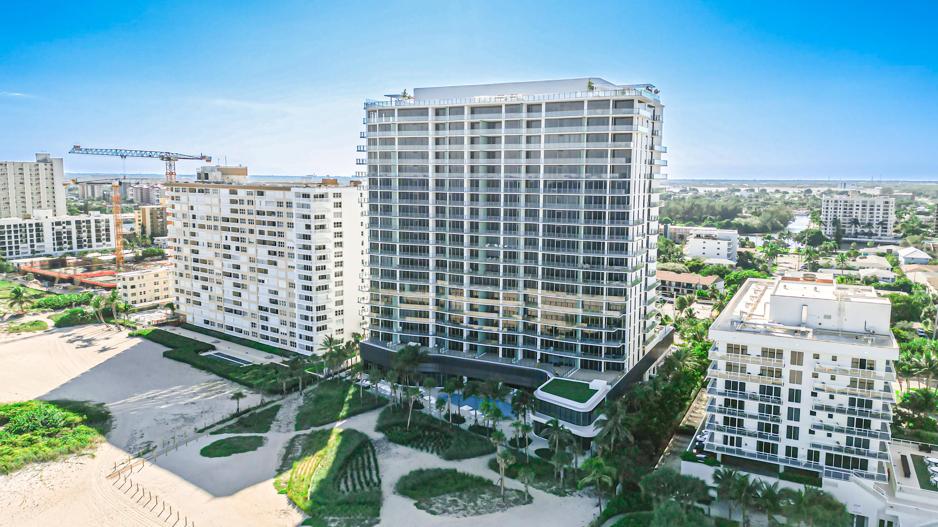 1116 N OCEAN Boulevard 1601, Pompano Beach, FL, 33062/$3,595,000 3 1116 N OCEAN Boulevard 1601