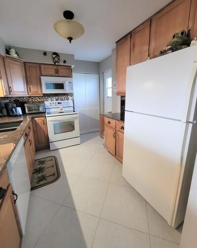 BOCA TEECA CONDO 6 - Residential