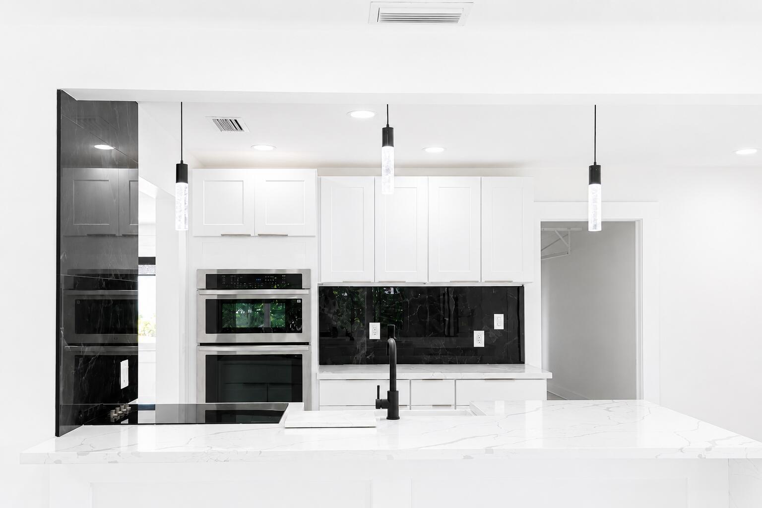 PALM BEACH LEISUREVILLE REPLAT - Residential