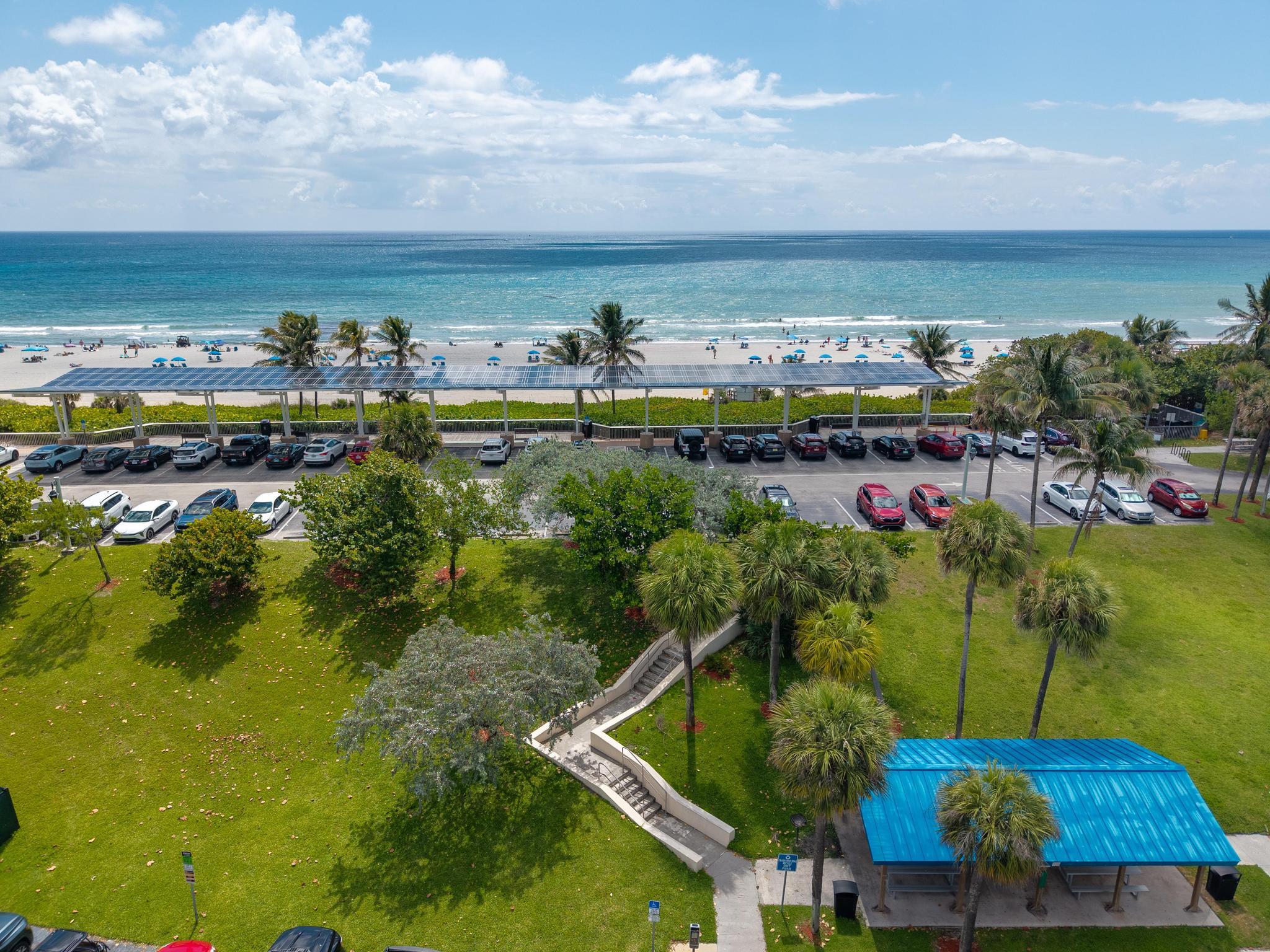 PALM BEACH LEISUREVILLE REPLAT - Residential
