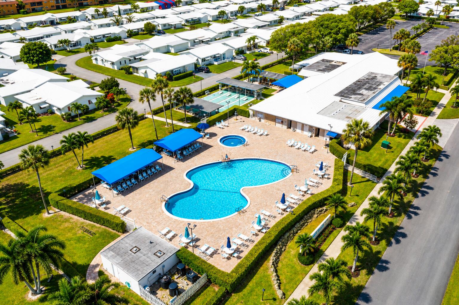 PALM BEACH LEISUREVILLE REPLAT - Residential