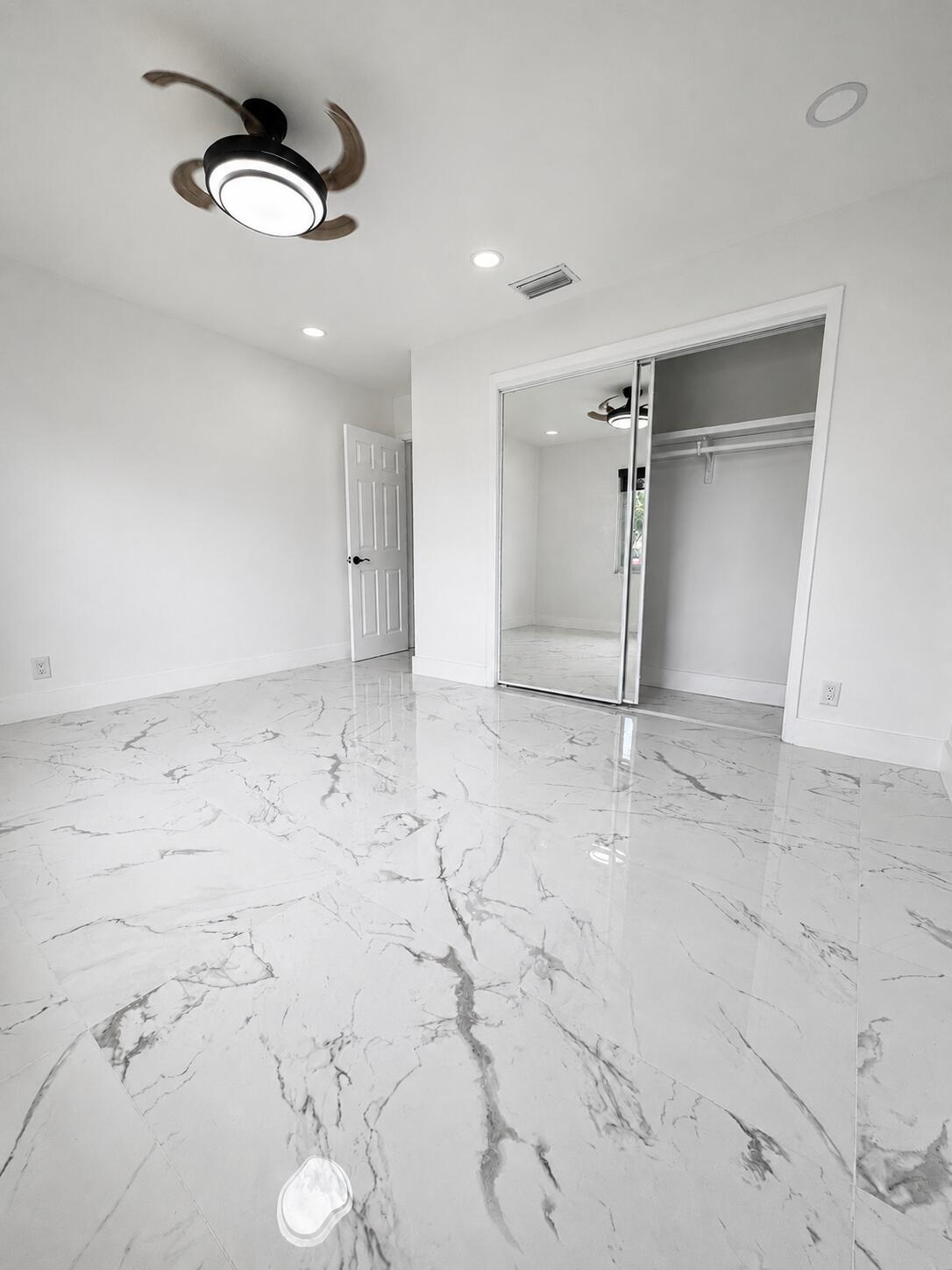 PALM BEACH LEISUREVILLE REPLAT - Residential