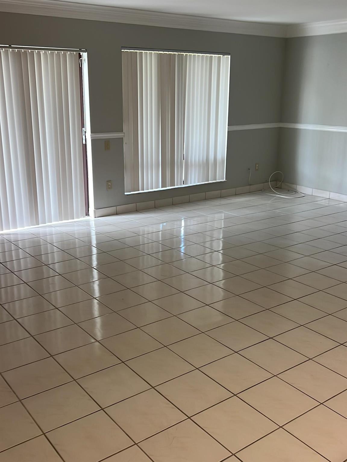 LAKEVIEW CONDOMINIUMS - Residential Lease