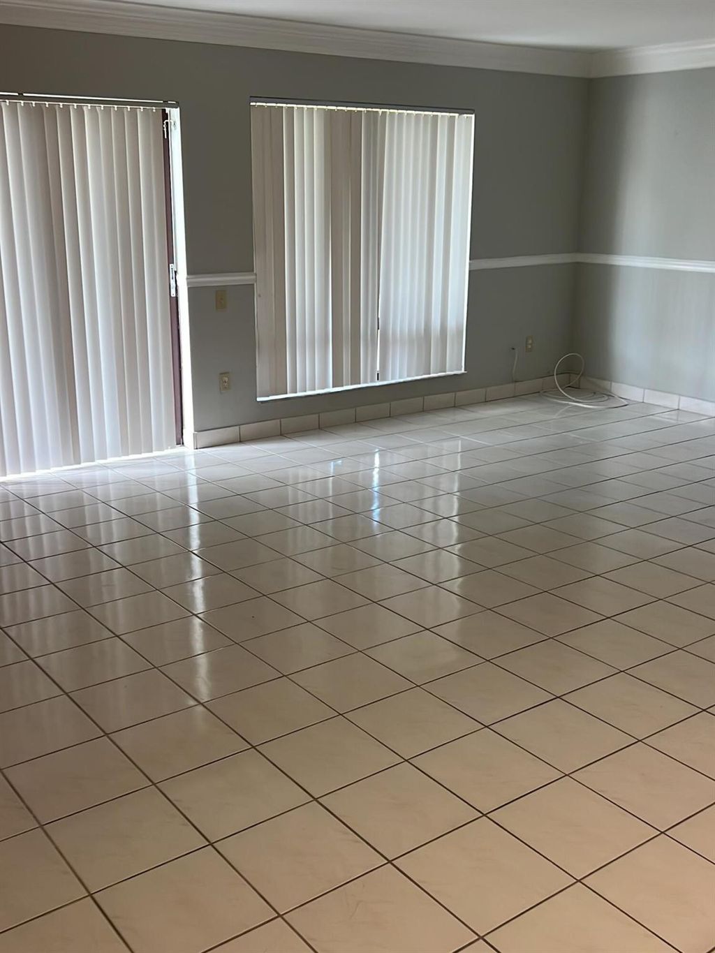 Photo of 900 Crystal Lake 1d Drive, Deerfield Beach, FL 33064 (MLS # R11132283)