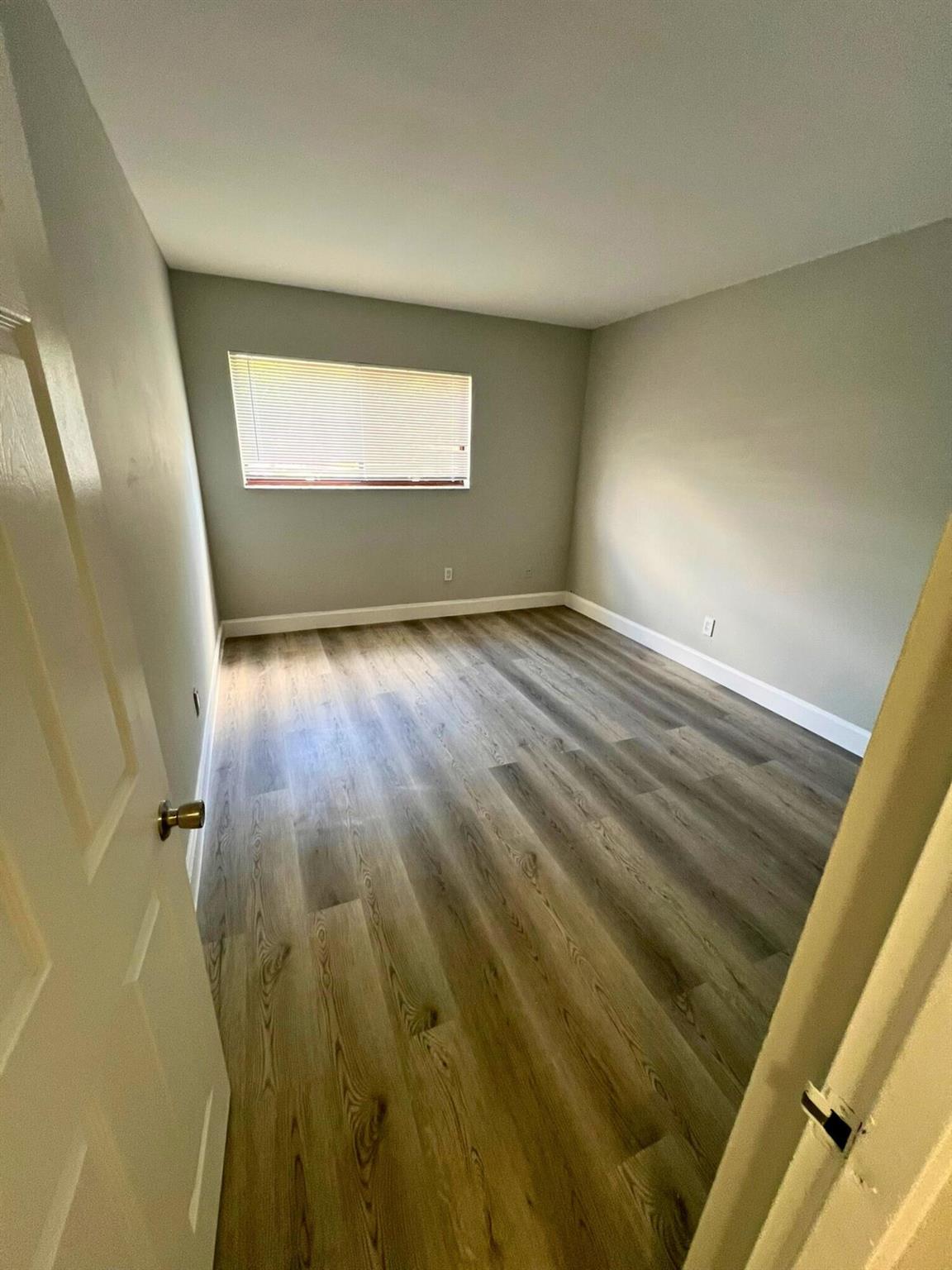 LAKEVIEW CONDOMINIUMS - Residential Lease
