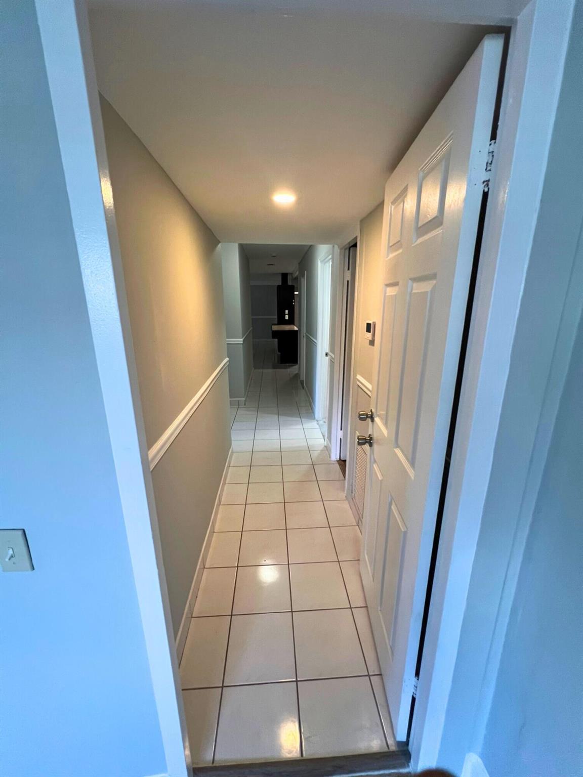 LAKEVIEW CONDOMINIUMS - Residential Lease