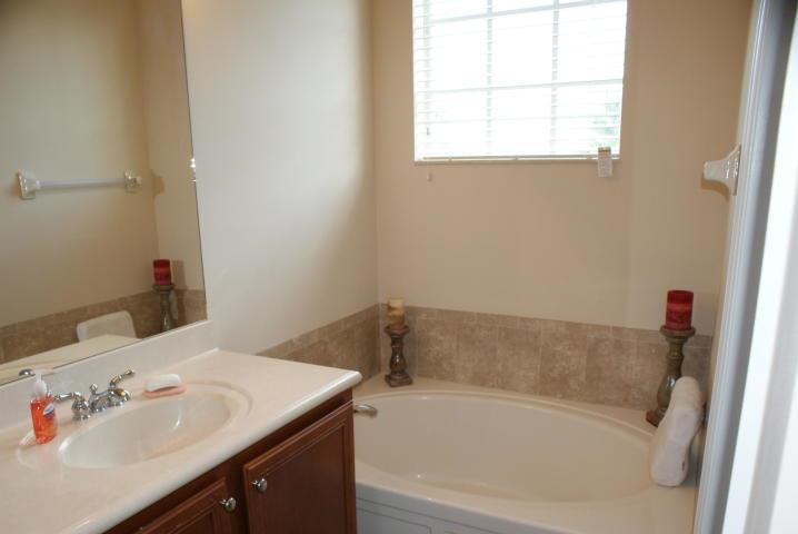 SANDPIPER COVE AT BOTANICA CONDO - Residential