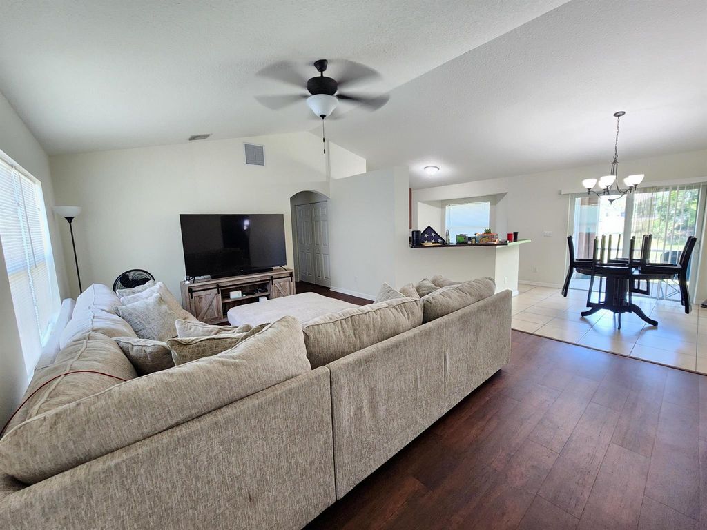 Photo of 842 SE Walters Terrace, Port Saint Lucie, FL 34983 (MLS # R10986131)