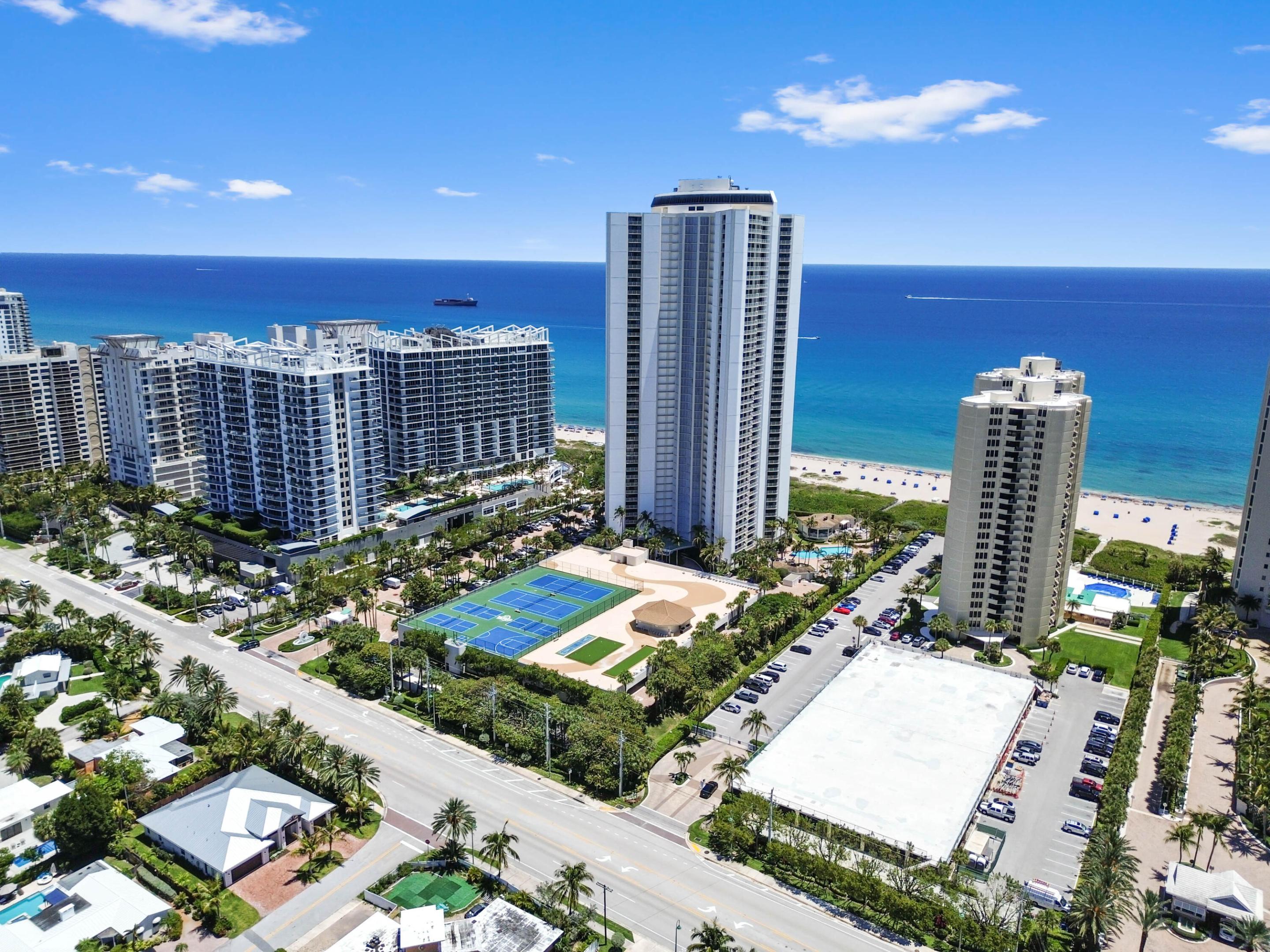 PHOENIX TOWERS - Residential