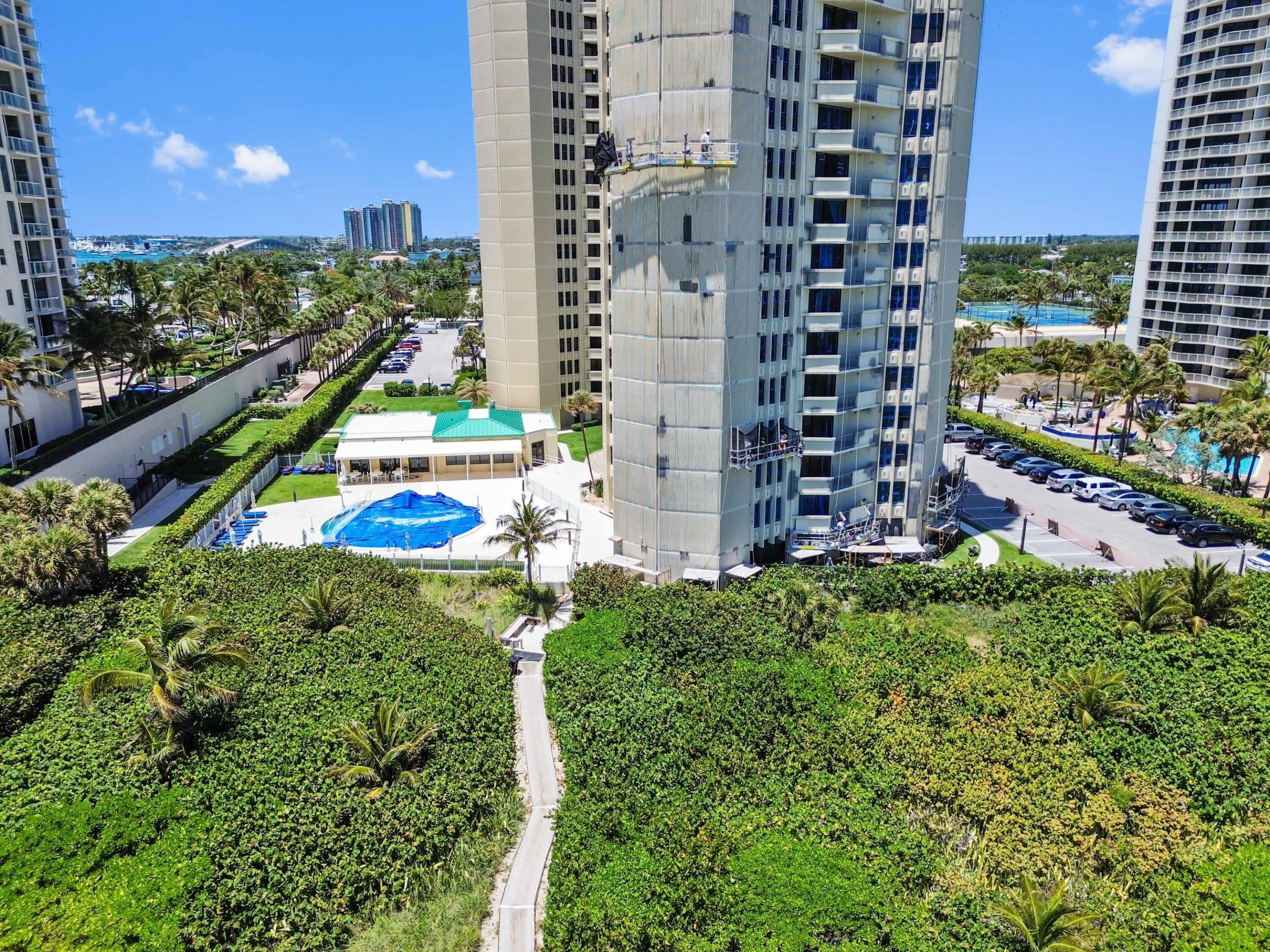 PHOENIX TOWERS - Residential